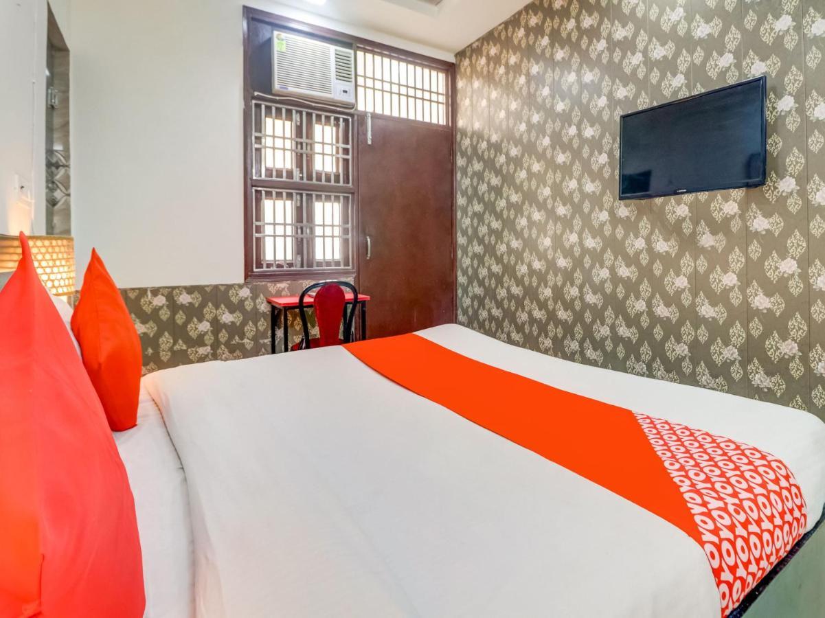 Oyo 74060 Taj Residency Otel Yeni Delhi Dış mekan fotoğraf