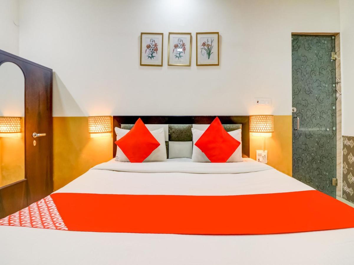 Oyo 74060 Taj Residency Otel Yeni Delhi Dış mekan fotoğraf