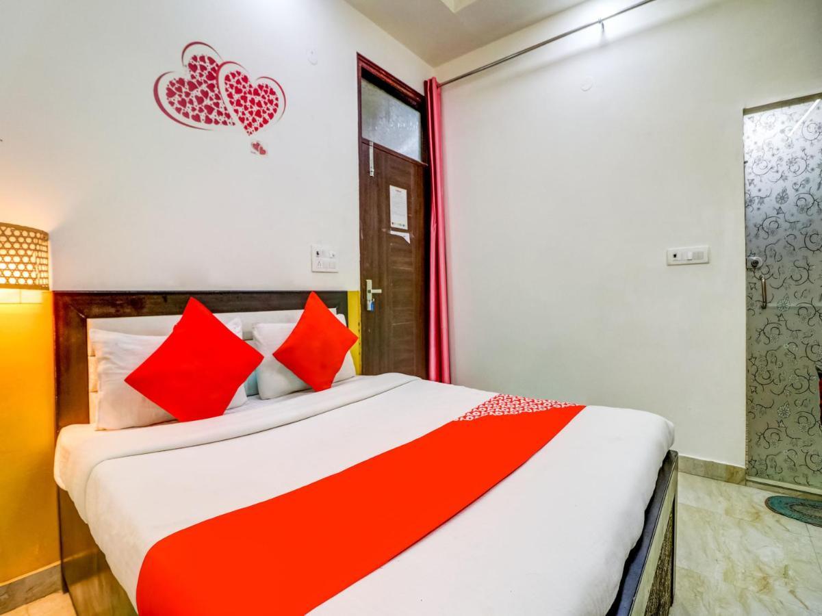 Oyo 74060 Taj Residency Otel Yeni Delhi Dış mekan fotoğraf